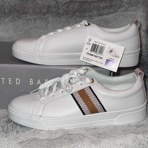 Brand New- TED BAKER White Leather Low Top Sneakers Size 8 NWT +box